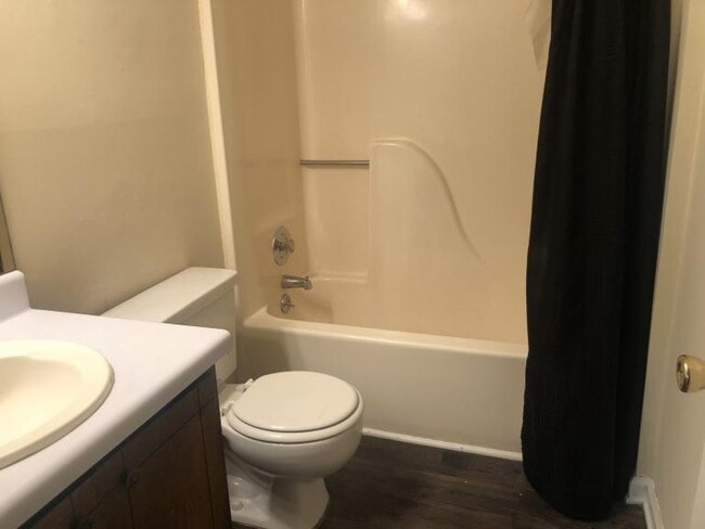 Foto del edificio - 137 Tamara Ct