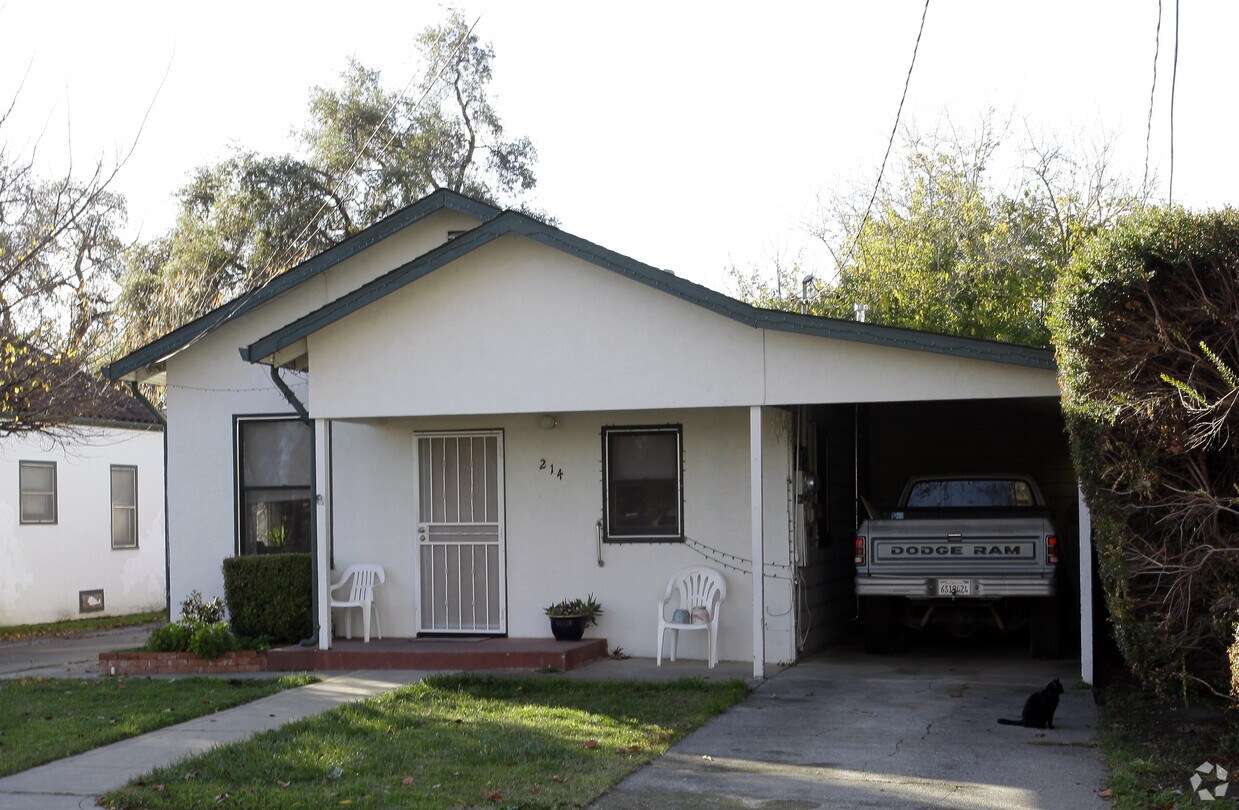 Foto del edificio - 214 Elm St