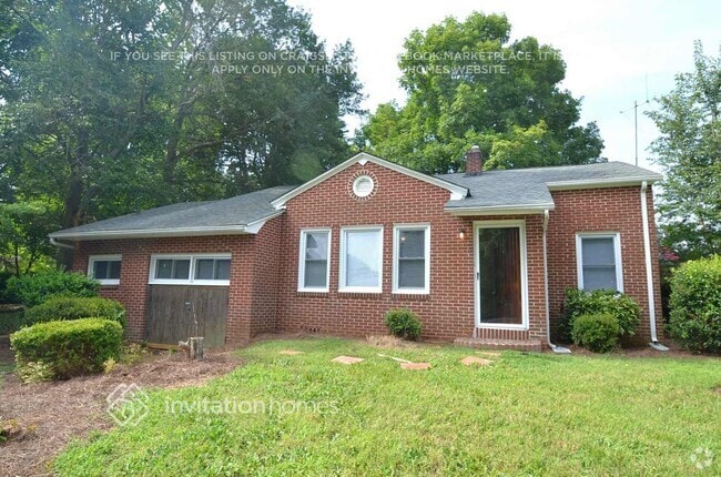 Building Photo - 1501 McCormick Ave
