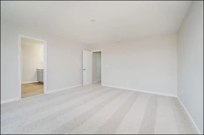 Foto del edificio - 16465 Mount Logan Rd