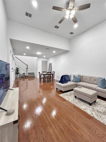 Foto del edificio - 4148 Woodland Tr