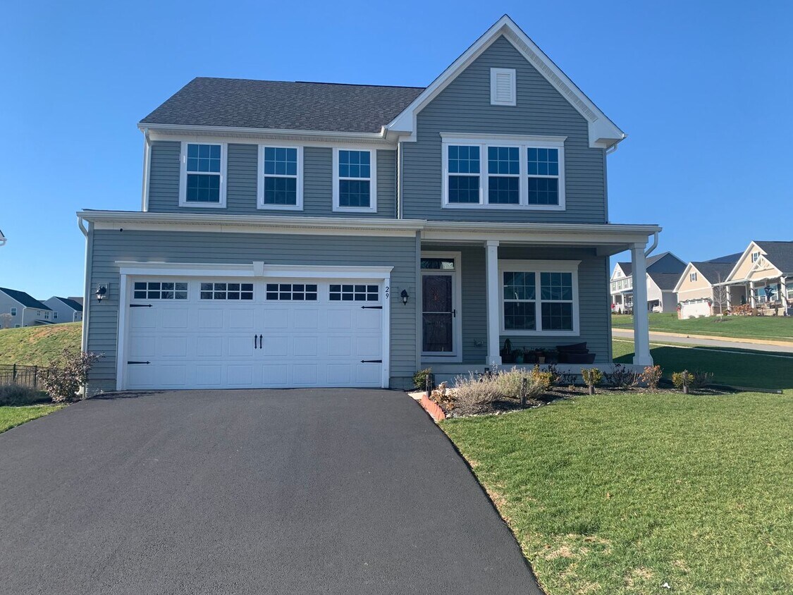 Foto principal - Spacious Ryan Homes Build in Springetts Re...