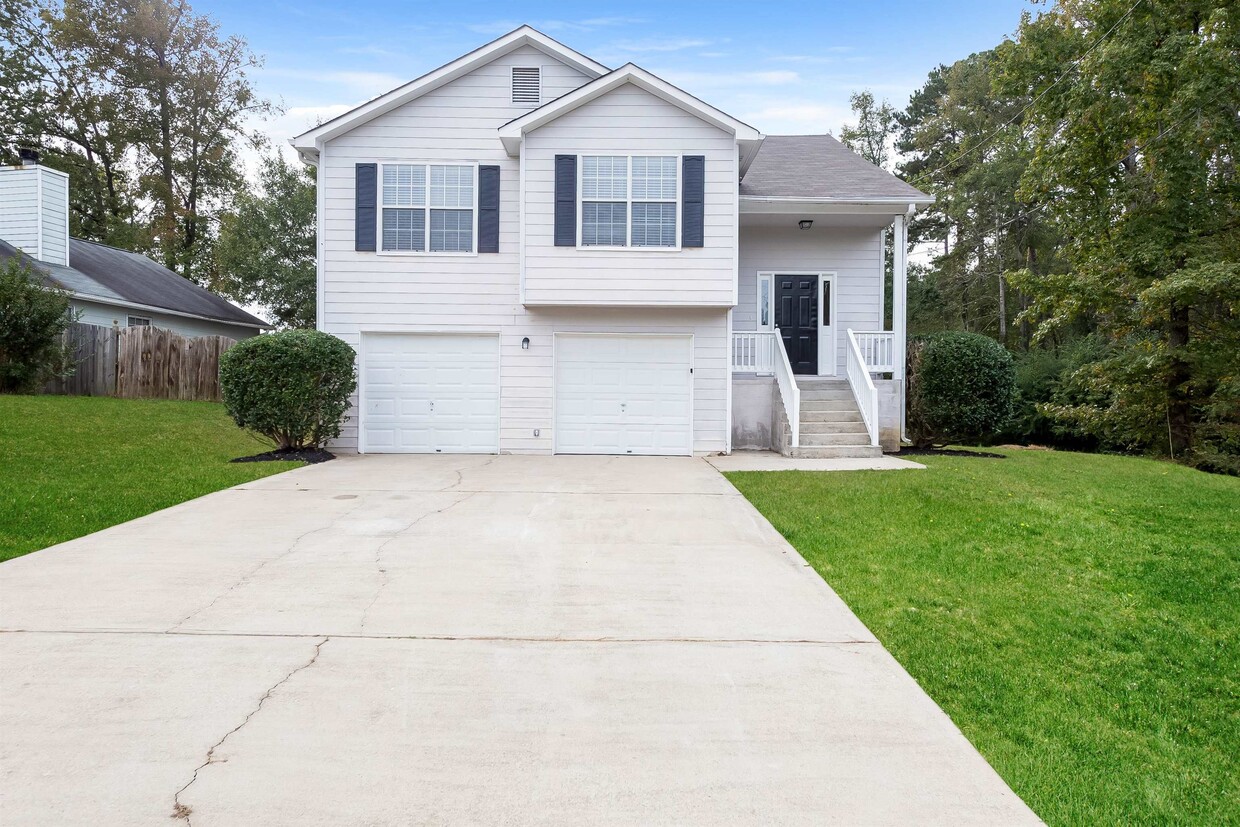 5759 Meadowview Rd, Rex, GA 30273 House Rental in Rex, GA