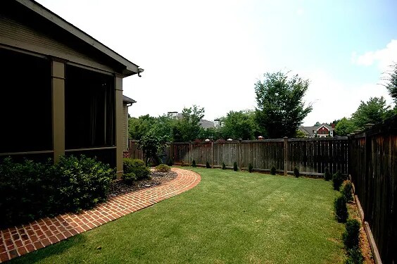 Foto del edificio - 1066 Merrivale Chase Ln