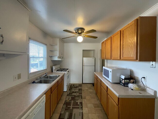 Building Photo - 203 Hessel Blvd