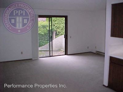 Building Photo - 29935-29945 SW Montebello Dr