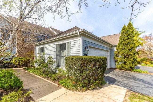 Building Photo - 851 Sutton Ct
