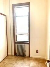Building Photo - 267 Covert St.