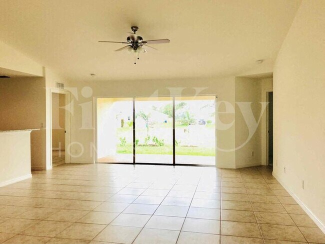Foto del edificio - 1246 NW 20th Terrace