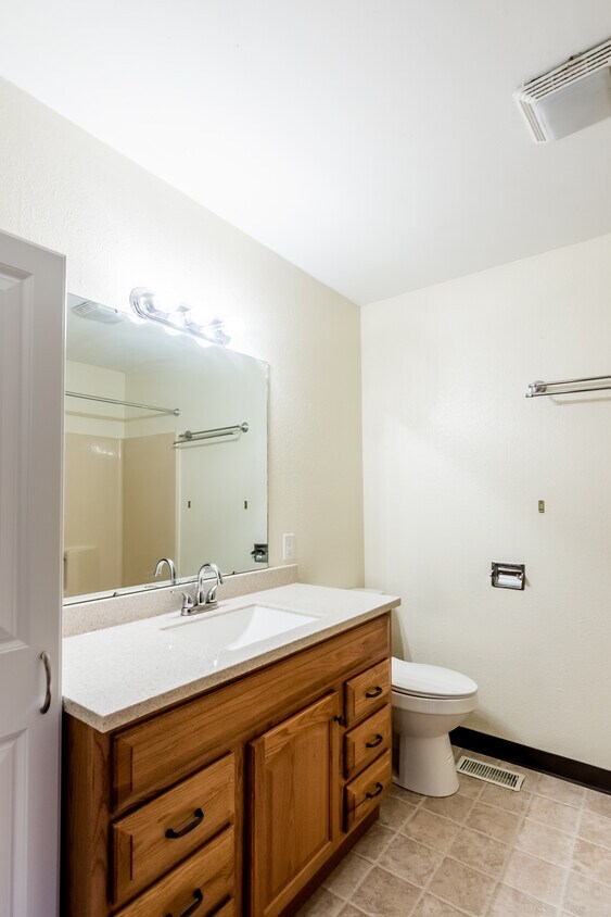 Foto principal - 2718 Sherman Blvd