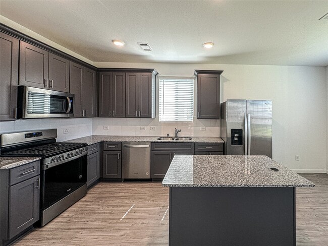 Building Photo - 23926 Escardilla Dr