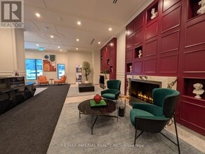 Building Photo - 180 Front St E