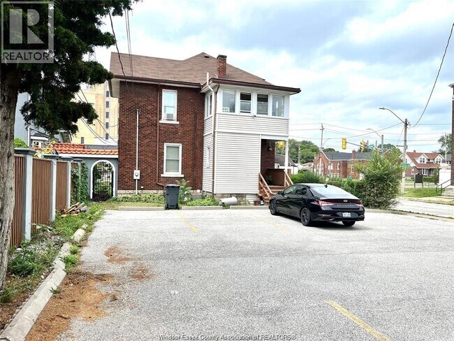 Photo du bâtiment - 95 Giles Blvd E