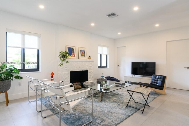 Foto del edificio - 5981 SW 13th Terrace