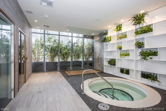 Building Photo - 2 br, 2 bath Condo - Brickell Heights West