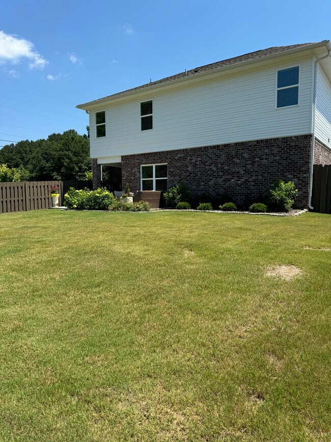 Foto del edificio - 2176 McAfee Rd NE