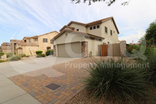 Building Photo - 11223 E Segura Ave