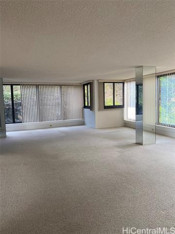 Building Photo - 250 Kawaihae St
