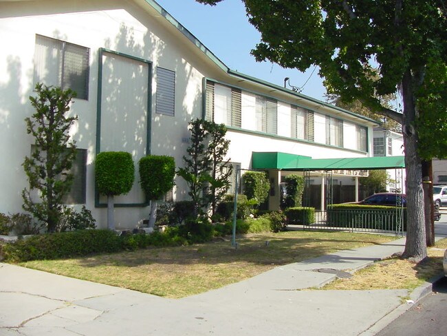 Foto del edificio - 9837 Tabor Street