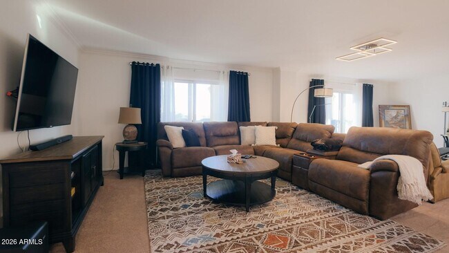 Foto del edificio - 7940 E Camelback Rd