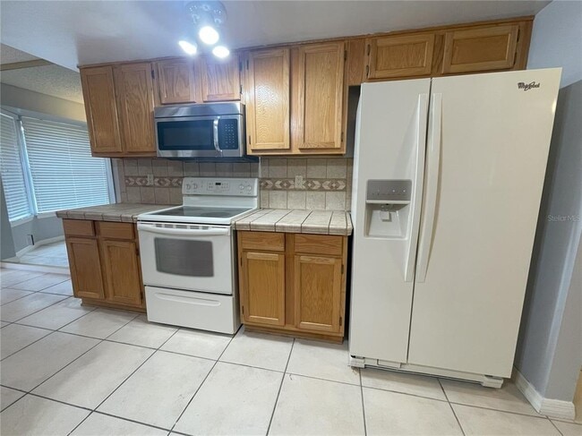 Building Photo - 8670 Larwin Ln