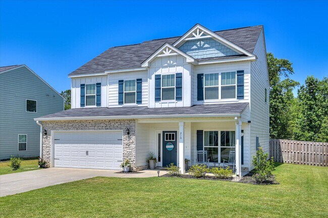 Building Photo - 210 Pebble Ln