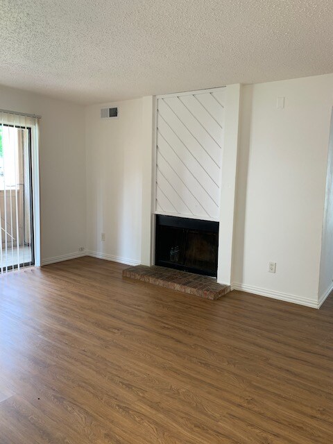 Foto del edificio - 8110 Skillman St