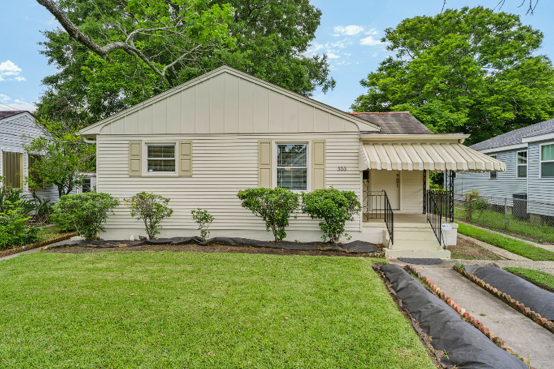 Primary Photo - 555 Honore Dr