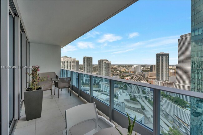 Foto del edificio - 200 Biscayne Blvd Way
