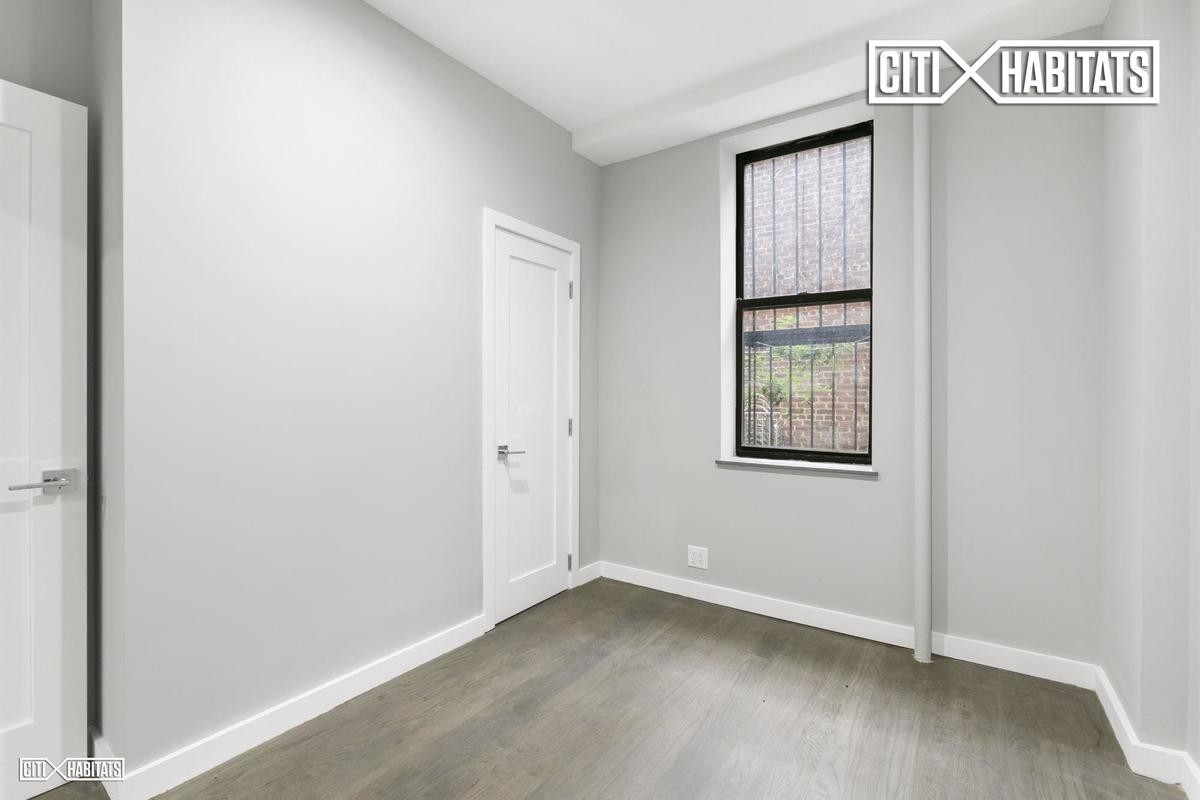 Building Photo - 1571 Lexington Ave