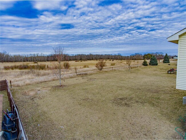 Building Photo - 2112 Blake Ave