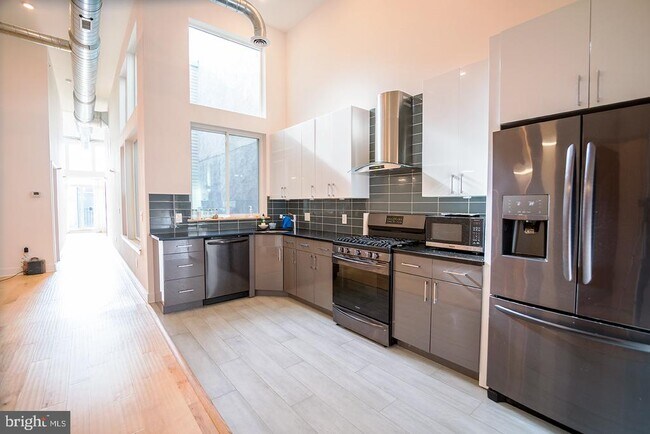 Foto del edificio - 1634 Ridge Ave