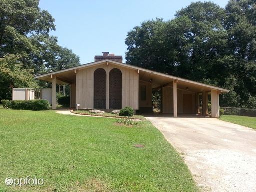Primary Photo - 113 Lanceway Dr