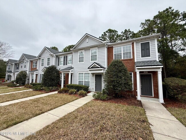 Foto del edificio - 3585 Pebble Path Ln