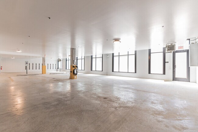 Foto del edificio - 3604 N Campbell Ave