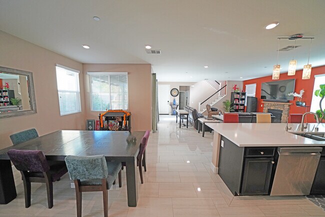 Building Photo - 24112 Village Cir Dr