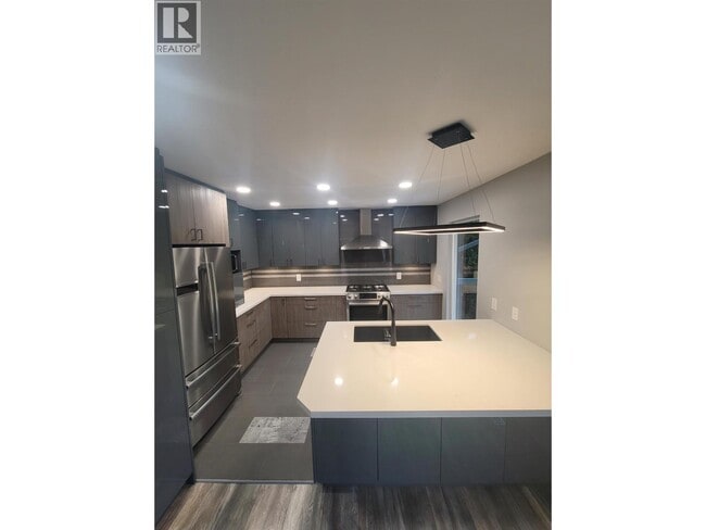 Photo du bâtiment - 23113-2125A 125a Ave