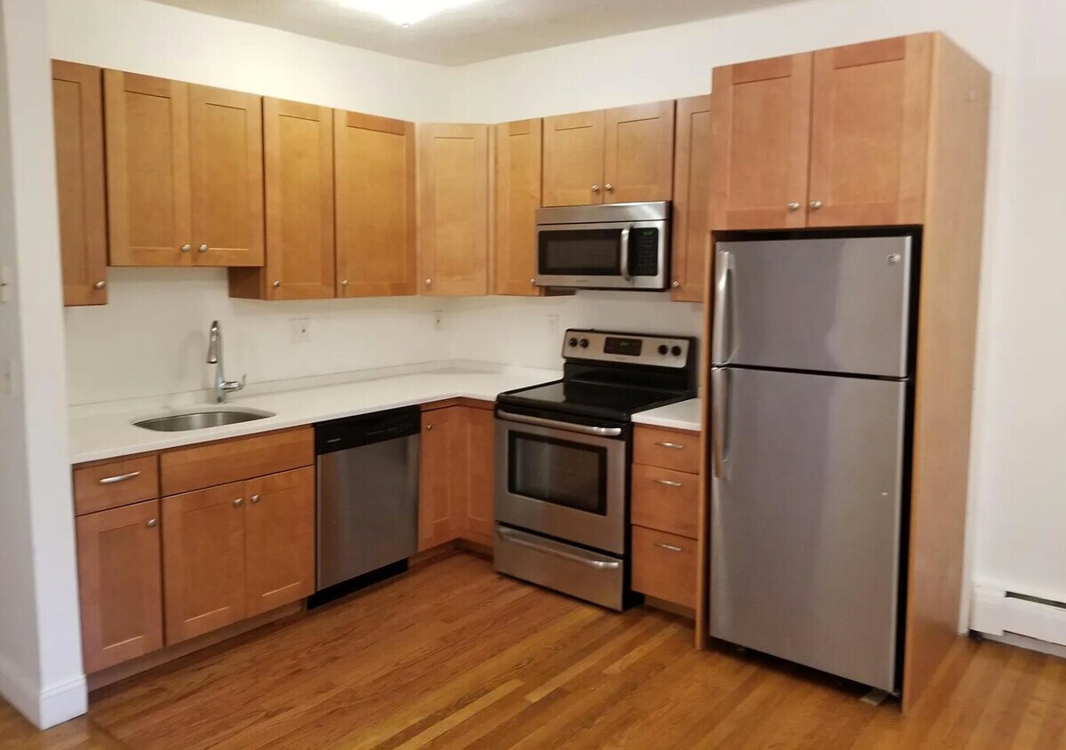 Foto principal - 47 E Springfield St