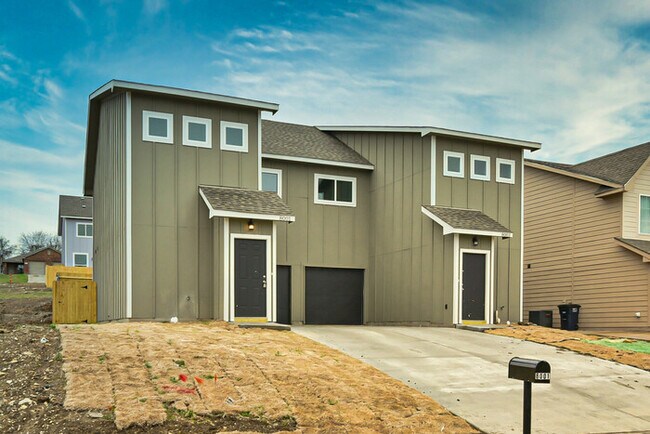 Foto del edificio - 8001 Marydean Ave
