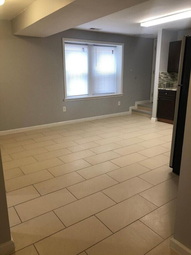 Foto del edificio - 4900 Pine St