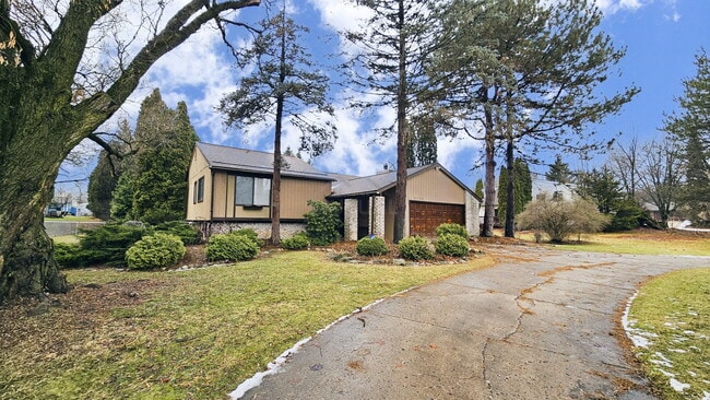 Building Photo - 5231 Bantry Dr