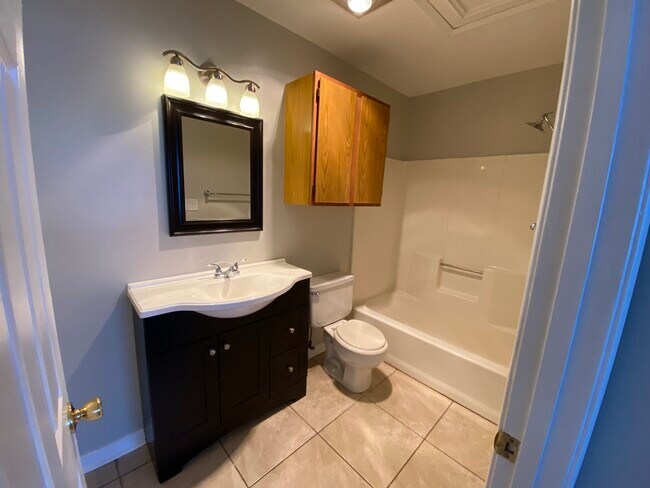 Foto del edificio - 248 Settlers Park Dr