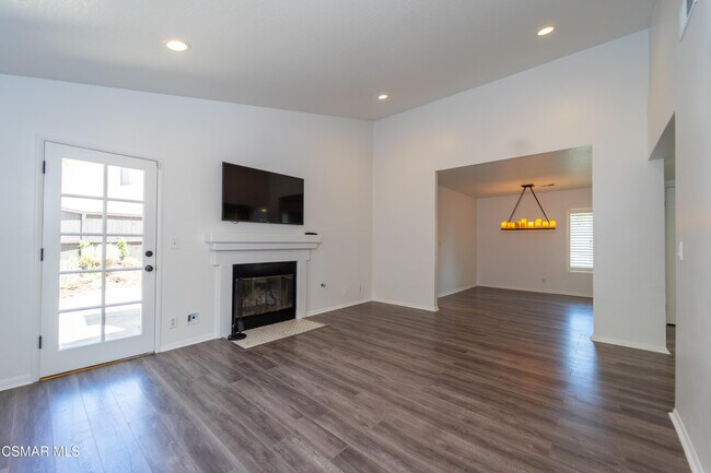 Foto del edificio - 4365 Oak Glen St