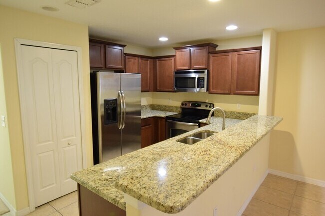Building Photo - 343 Carina Cir
