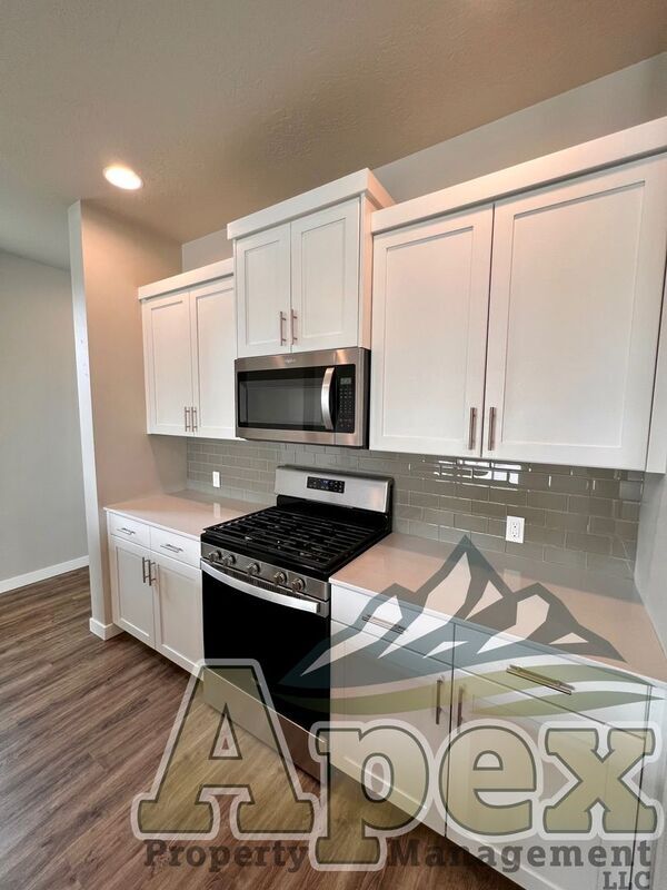 Building Photo - 2341 E Tiger Lily Dr