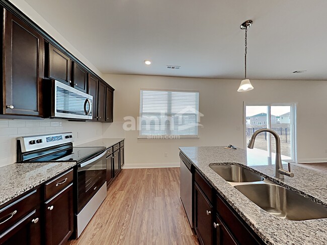 Building Photo - 4849 Chutney Dr