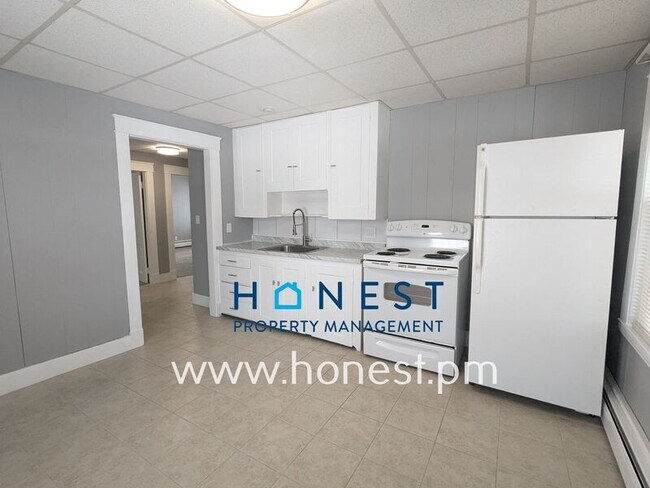 Foto del edificio - 73 Kennedy Memorial Dr