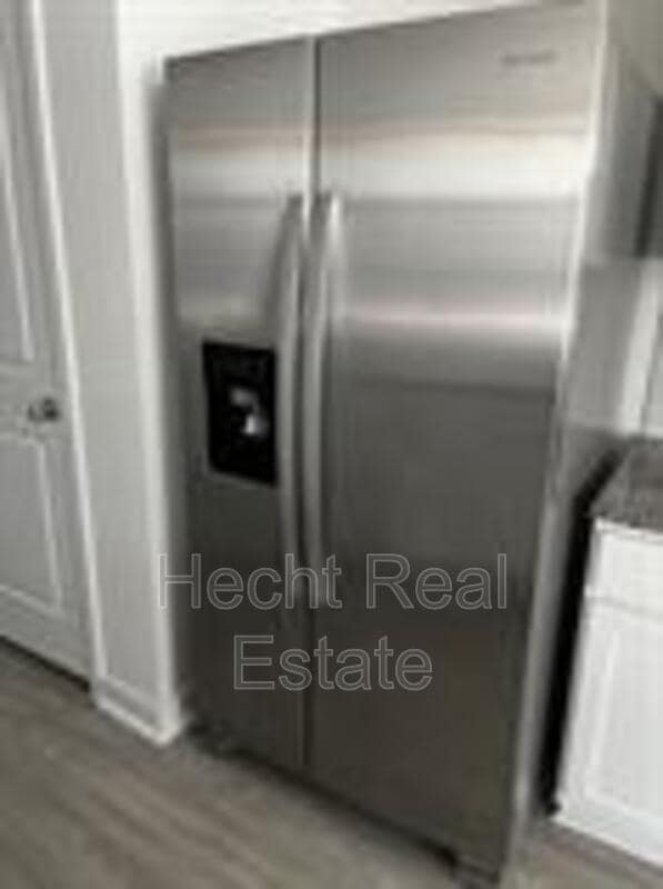 Foto del edificio - 605 W South St