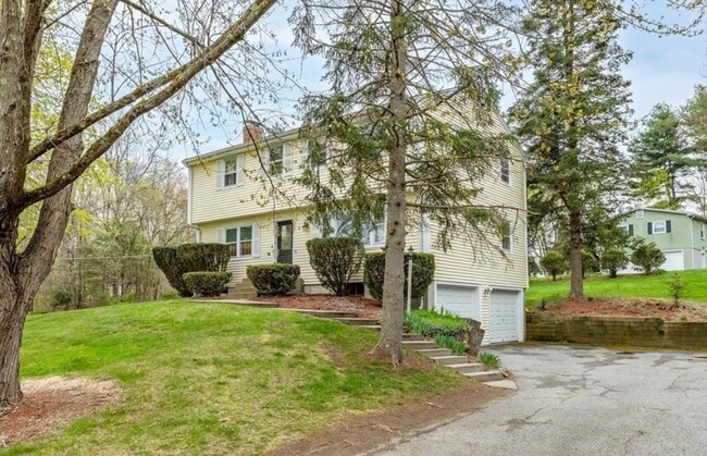 Photo - 3 Meadowbrook Rd House