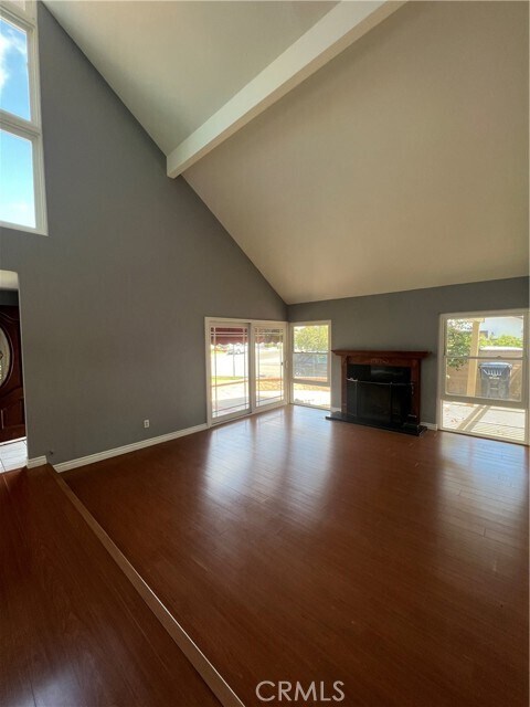 Building Photo - 10896 La Batista Ave